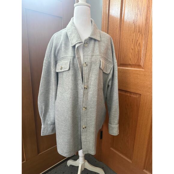 Mountain and Isles Tops - Mountain and Isles Gray Flannel Shacket Size Large